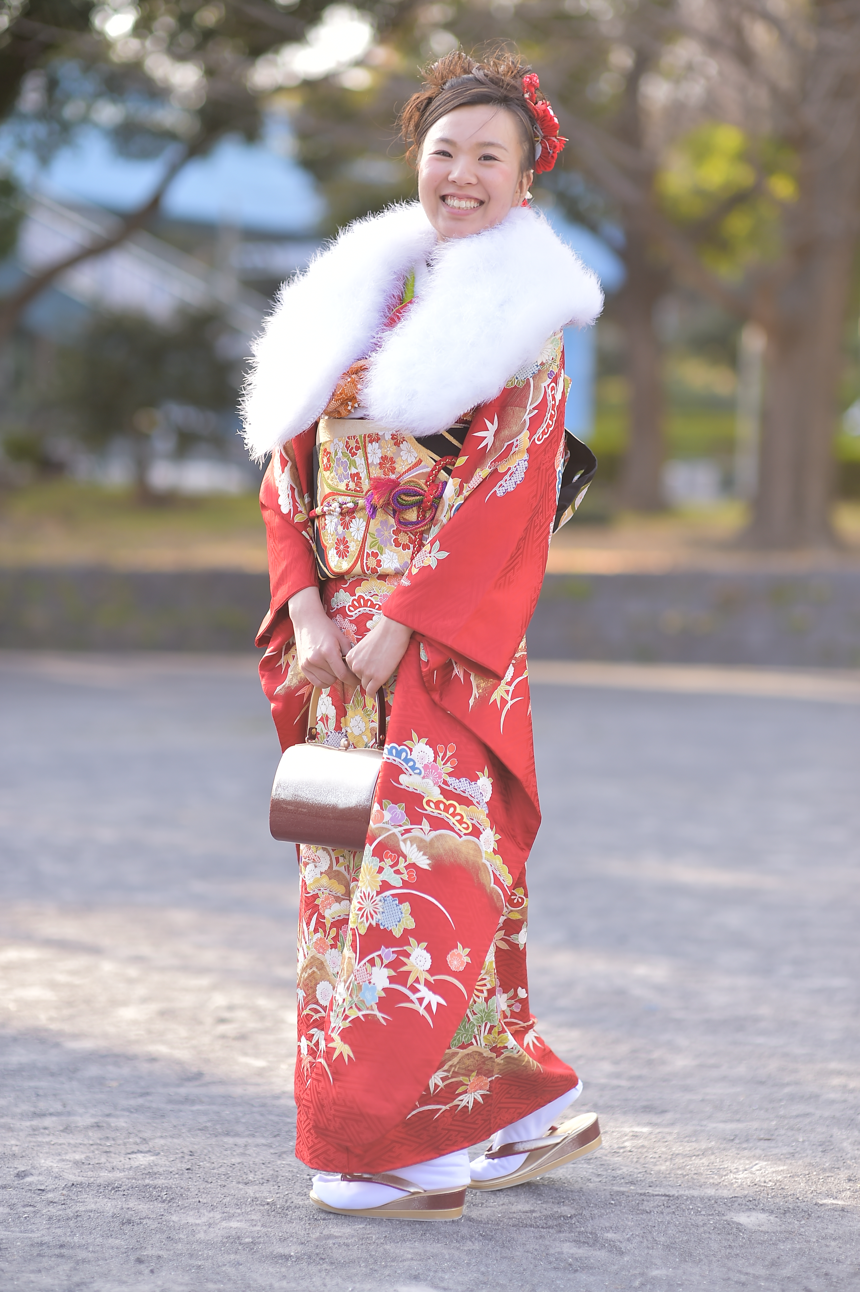 七五三 7歳 セット ピンクの蝶と花模様の着物 （蝶と花柄 紫と