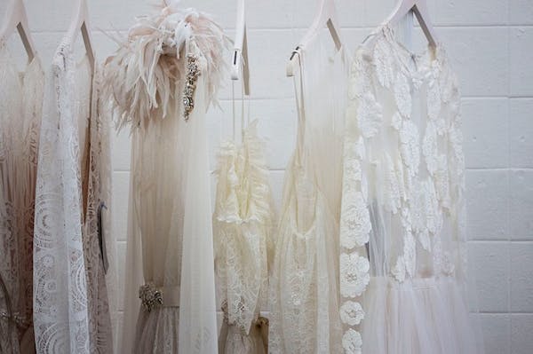服を断捨離しておしゃれに生きる 捨てる技術と収納のコツ ミツモア 服を断捨離しておしゃれに生きる 捨てる技術と収納のコツ ミツモア