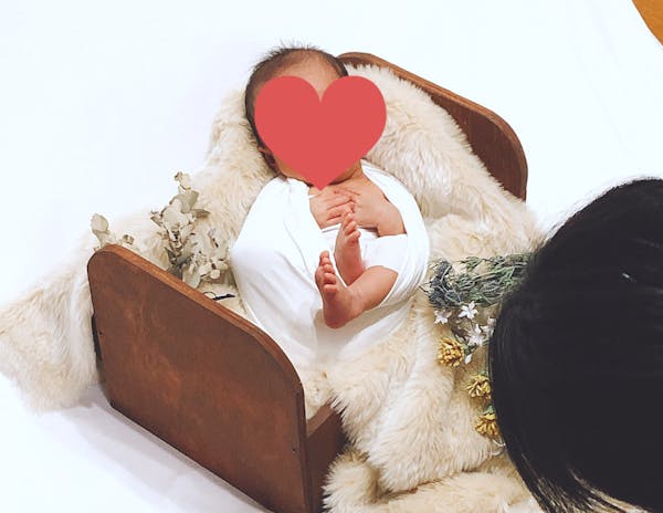 ニューボーンフォトおくるみの巻き方写真で解説 おひな巻きは自分でできる ミツモア ニューボーンフォトおくるみの巻き方写真で解説 おひな巻きは自分でできる ミツモア