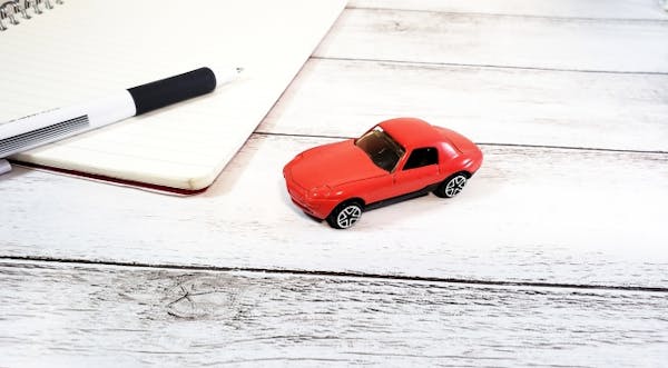 個人事業主は車を経費で買える 減価償却とは ローン リースもok ミツモア 個人事業主は車を経費で買える 減価償却とは ローン リースもok ミツモア