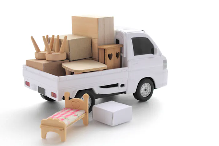 引っ越し時にベッドはどう運ぶ？配送料金や運搬前に確認するポイント 