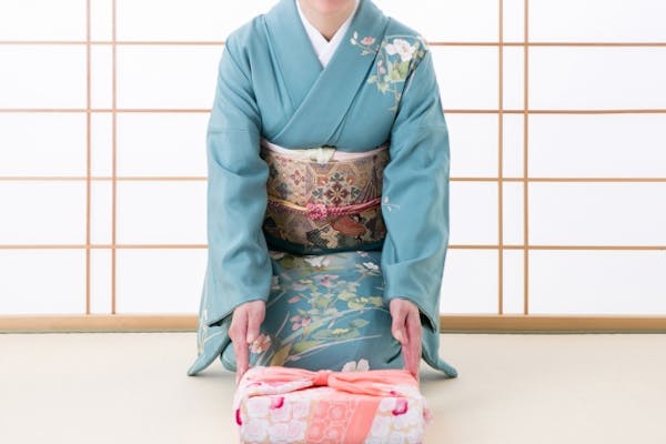 浴衣 着物は右前or左前 間違えないで着付ける 覚え方3つ 浴衣 着物は右前or左前 間違えないで着付ける 覚え方3つ