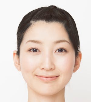 中級編|レタッチテクニック5・人物の髪の毛 Photo by Mphoto