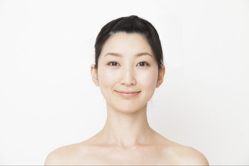 レタッチテクニック6|人物の唇の色 Photo by Mphoto