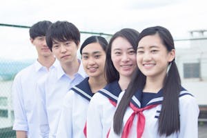 一生残る卒アルの個人写真 簡単7stepで最高の一枚を撮ろう ミツモア 一生残る卒アルの個人写真 簡単7stepで最高の一枚を撮ろう ミツモア
