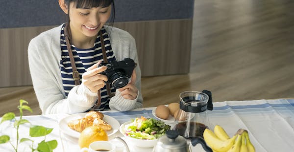 メニューの料理写真をプロカメラマンに依頼