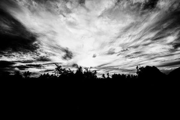 モノクロ写真のおしゃれな撮り方 白黒の世界は人物を魅力的にする ミツモア モノクロ写真のおしゃれな撮り方 白黒の世界は人物を魅力的にする ミツモア
