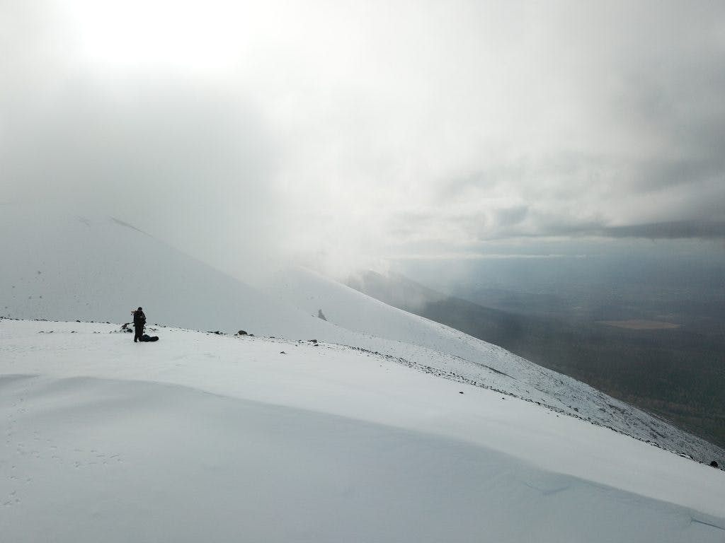 雪山ドローン