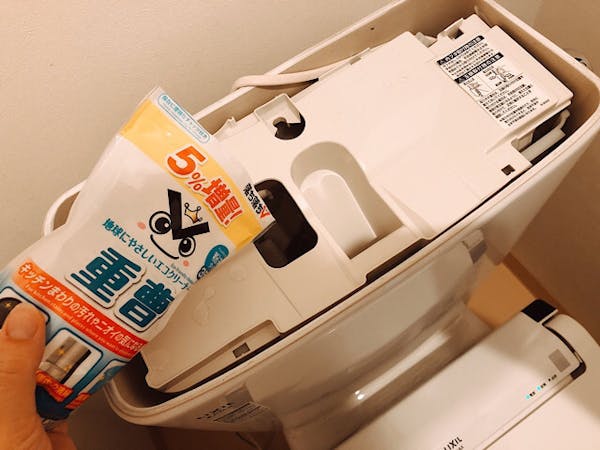 トイレタンクの掃除方法 オキシクリーンや重曹が効果的 ミツモア トイレタンクの掃除方法 オキシクリーンや重曹が効果的 ミツモア