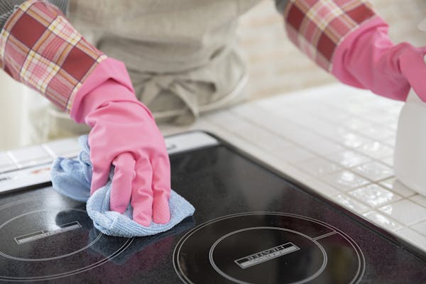 Ihコンロとihグリルの掃除方法を解説 汚れ予防法も紹介 ミツモア Ihコンロとihグリルの掃除方法を解説 汚れ予防法も紹介 ミツモア