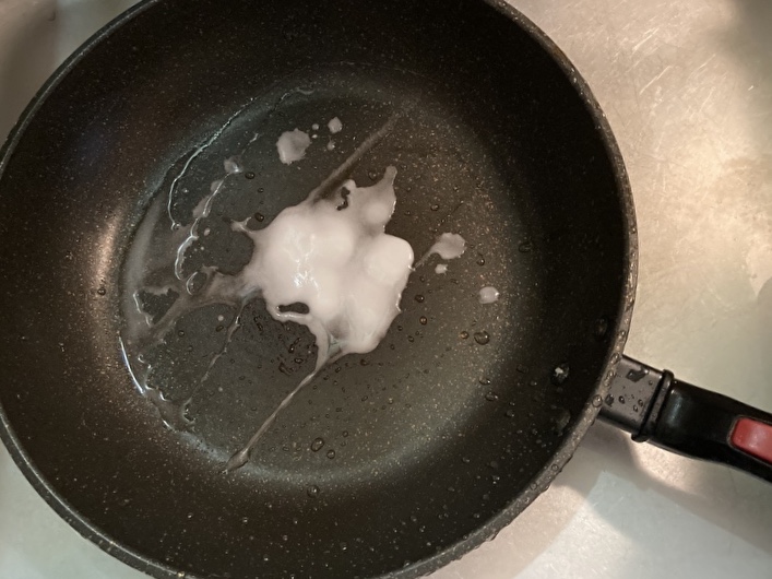 油汚れの落とし方を解説！キッチンや服、カーペットもピカピカに！ ミツモア