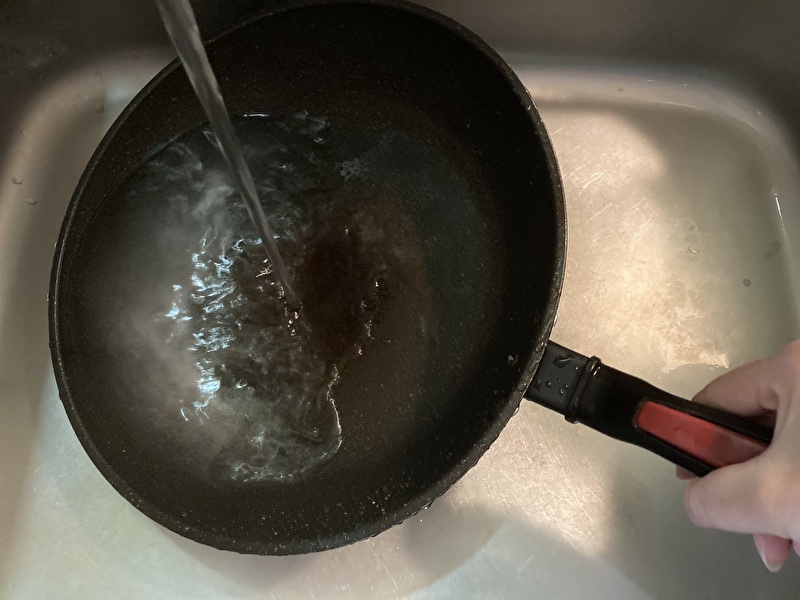 油汚れの落とし方を解説！キッチンや服、カーペットもピカピカに！ ミツモア