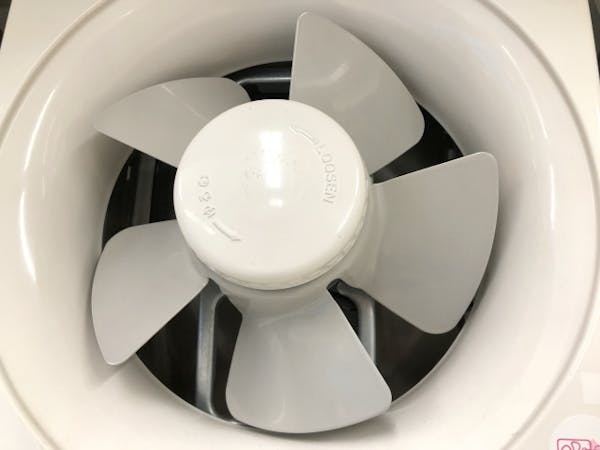 換気扇がうるさい 対処法を6種類の音の原因ごとに解説 ミツモア 換気扇がうるさい 対処法を6種類の音の原因ごとに解説 ミツモア