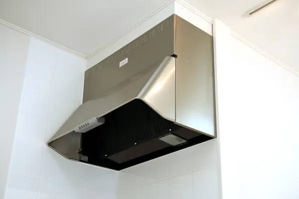 換気扇がうるさい 対処法を6種類の音の原因ごとに解説 ミツモア 換気扇がうるさい 対処法を6種類の音の原因ごとに解説 ミツモア