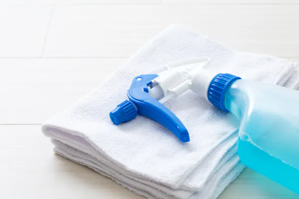 カビ退治にアルコールが効果的 使用法や使用例も紹介 ミツモア カビ退治にアルコールが効果的 使用法や使用例も紹介 ミツモア