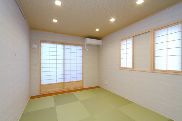 琉球畳は普通の畳と何が違う メリット デメリットを把握して おしゃれにリフォームしよう ミツモア 琉球畳は普通の畳と何が違う メリット デメリットを把握して おしゃれにリフォームしよう ミツモア