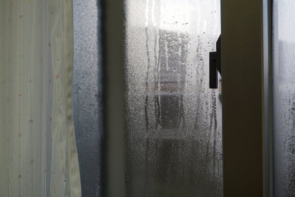 カビ掃除の基本は3パターン 場所に合わせた方法できれいを取り戻そう ミツモア カビ掃除の基本は3パターン 場所に合わせた方法できれいを取り戻そう ミツモア