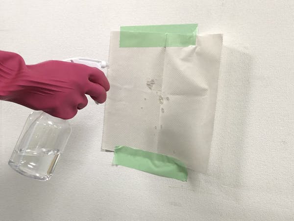 壁紙のカビを安全に取り除く3つの方法 クエン酸や重曹が大活躍 ミツモア 壁紙のカビを安全に取り除く3つの方法 クエン酸や重曹が大活躍 ミツモア