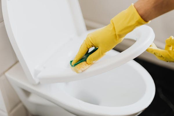 トイレの嫌なアンモニア臭 原因と臭いを消す方法を解説 ミツモア トイレの嫌なアンモニア臭 原因と臭いを消す方法を解説 ミツモア