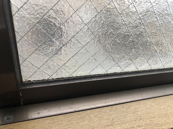 窓の結露を徹底防止 4つの予防法と6つの対策グッズを紹介 ミツモア 窓の結露を徹底防止 4つの予防法と6つの対策グッズを紹介 ミツモア
