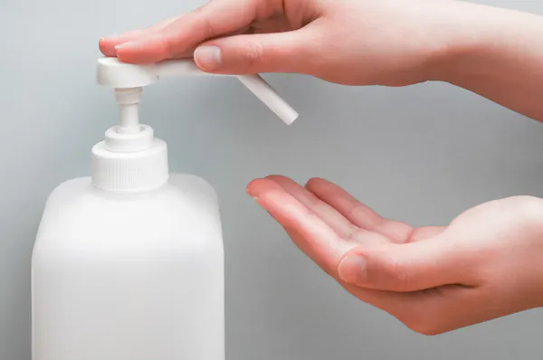 掃除に超便利 エタノール活用術11選 家中をエタノールで掃除しよう ミツモア 掃除に超便利 エタノール活用術11選 家中をエタノールで掃除しよう ミツモア