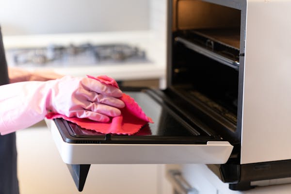 電子レンジを重曹で掃除する方法 汚れ防止グッズも紹介 ミツモア 電子レンジを重曹で掃除する方法 汚れ防止グッズも紹介 ミツモア