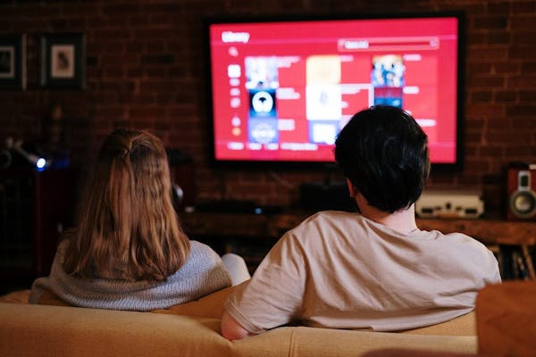 テレビのノイズの原因はブロックノイズかも 原因ごとの対処法を解説 ミツモア テレビのノイズの原因はブロックノイズかも 原因ごとの対処法を解説 ミツモア