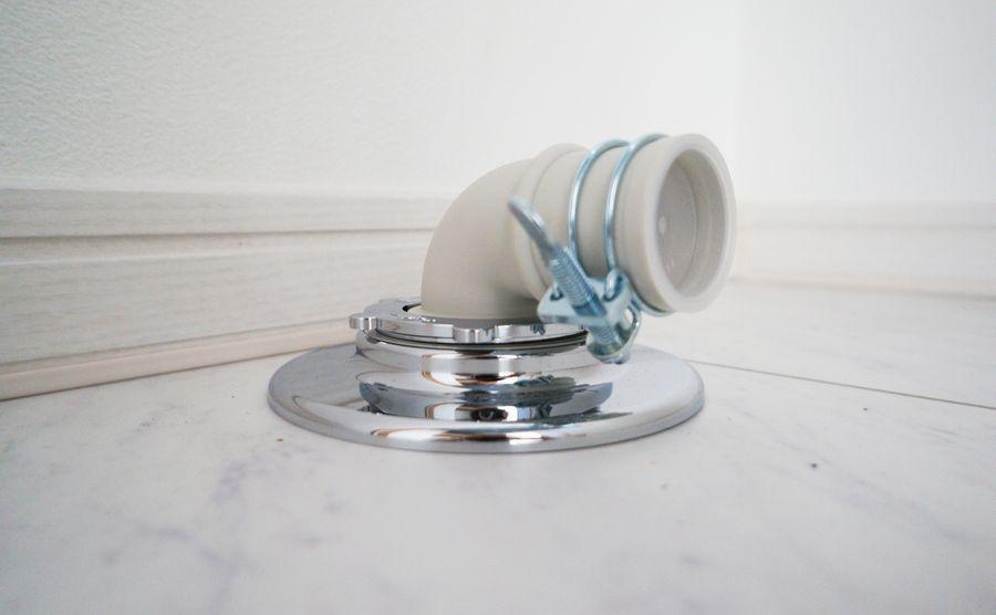 洗濯機の排水口掃除の方法は 汚れを防ぐ方法や掃除の頻度も解説 ミツモア