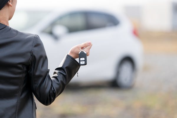 3分でできる 車の鍵の電池交換は自分で 電池切れ時の対処法も 3分でできる 車の鍵の電池交換は自分で 電池切れ時の対処法も