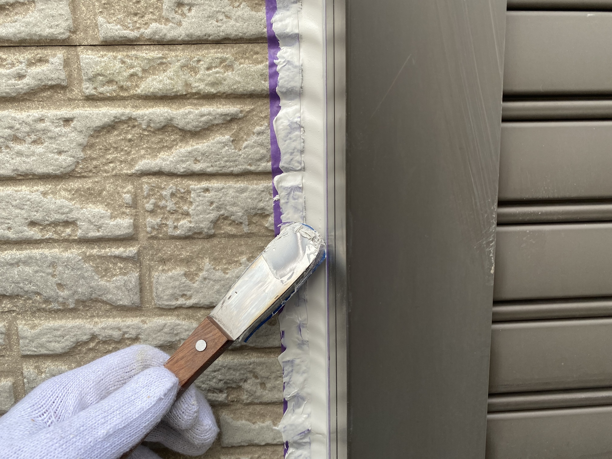 外壁のコーキングとは 工事費用や劣化の判断基準なども紹介 ミツモア