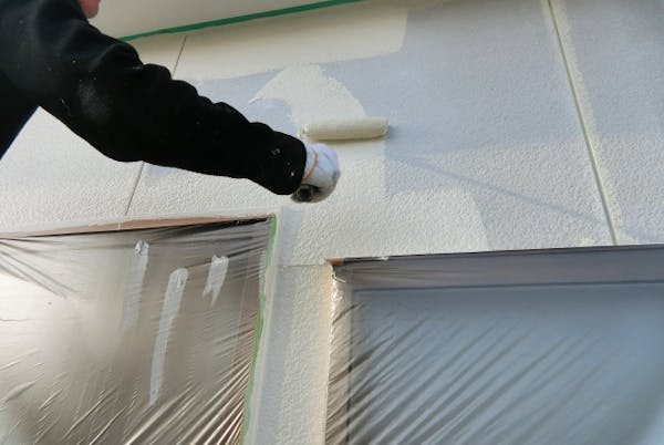外壁塗装の全工程と具体的な作業手順 かかる日数や失敗しないために自分がすべきことを解説 ミツモア 外壁塗装の全工程と具体的な作業手順 かかる日数や失敗しないために自分がすべきことを解説 ミツモア