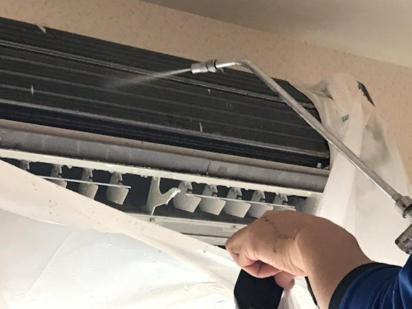 エアコンクリーニングの最適な頻度は 業者に頼む場合のコツも解説 ミツモア エアコンクリーニングの最適な頻度は 業者に頼む場合のコツも解説 ミツモア