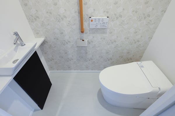 ウォシュレットの取り外し方法 手順 必要なものや事前準備 自分でできない場合の対処法 ミツモア ウォシュレットの取り外し方法 手順 必要なものや事前準備 自分でできない場合の対処法 ミツモア