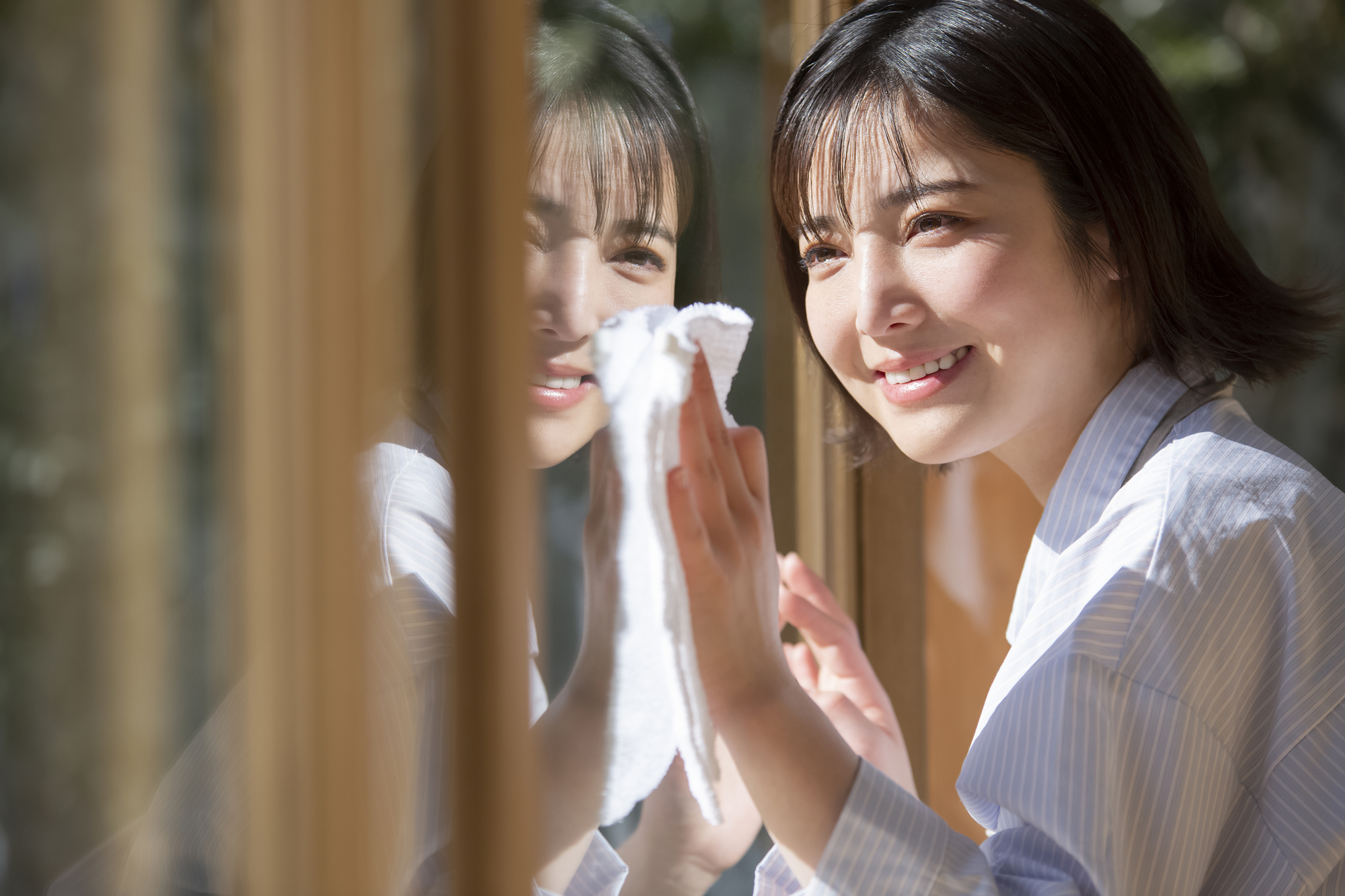 窓ガラスの掃除方法を解説 今日からできる簡単な3つのコツでピカピカに ミツモア