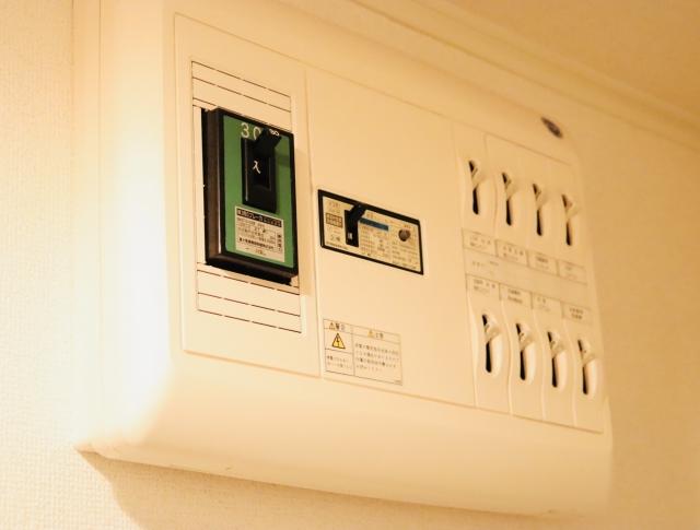 エアコンからの漏電を確認 復旧する方法 原因やトラブル予防策も ミツモア