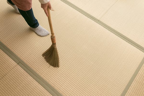 畳掃除の3つの心得 正しい掃除方法で傷めずきれいに ミツモア 畳掃除の3つの心得 正しい掃除方法で傷めずきれいに ミツモア