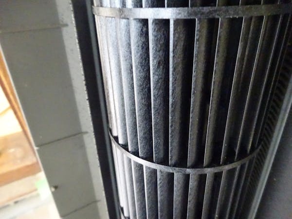 エアコンのシロッコファンを掃除したい 基礎知識と手順を解説 ミツモア エアコンのシロッコファンを掃除したい 基礎知識と手順を解説 ミツモア