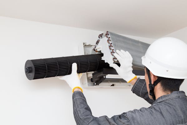 エアコンのシロッコファンを掃除したい 基礎知識と手順を解説 ミツモア