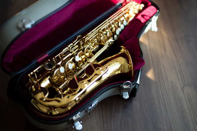 ソプラノsax 3年前購入。奇麗な状態で、劣化等ありません。