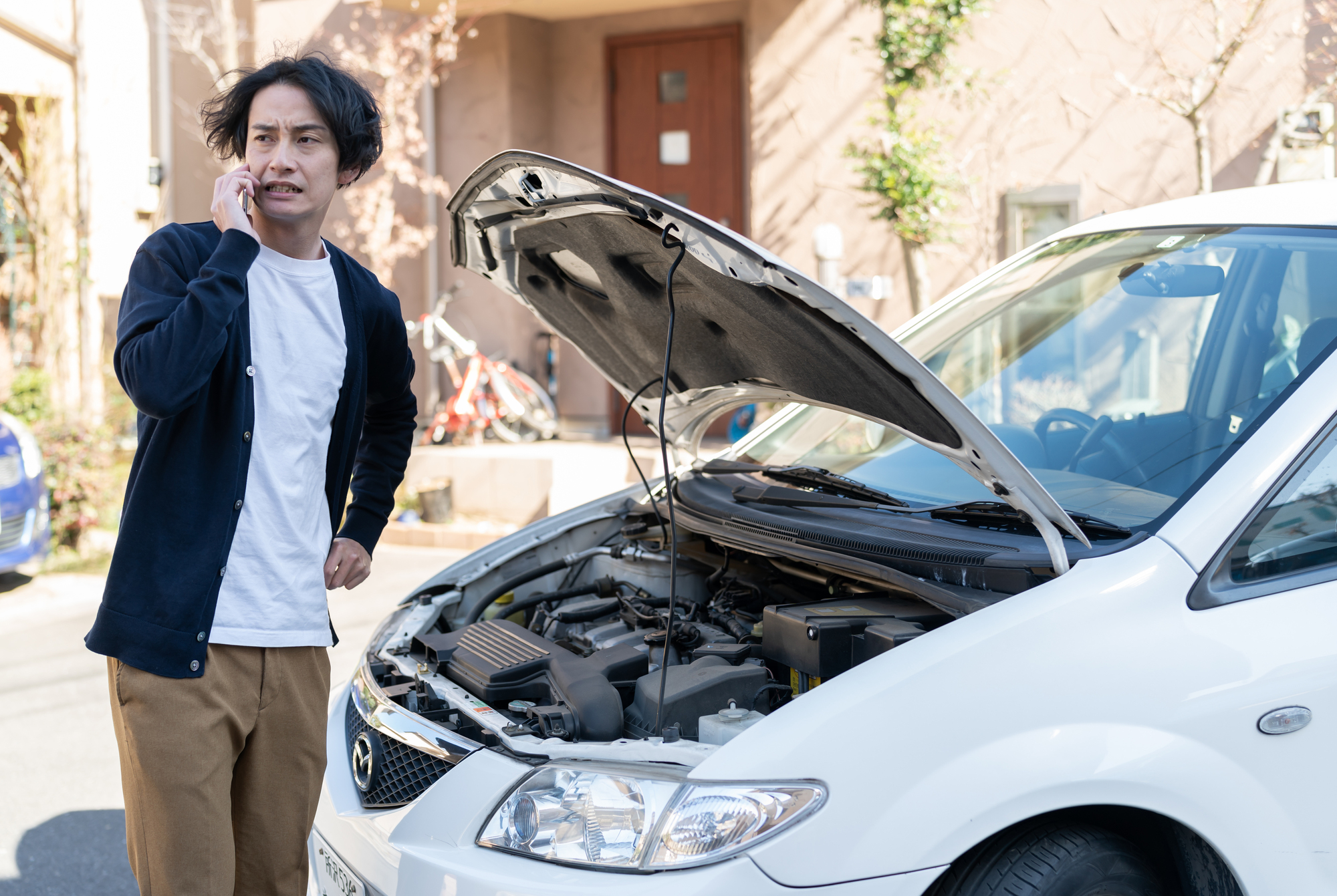 オルタネーターとは 故障するとどうなる 役割や故障原因 修理方法 故障か見分ける方法も ミツモア