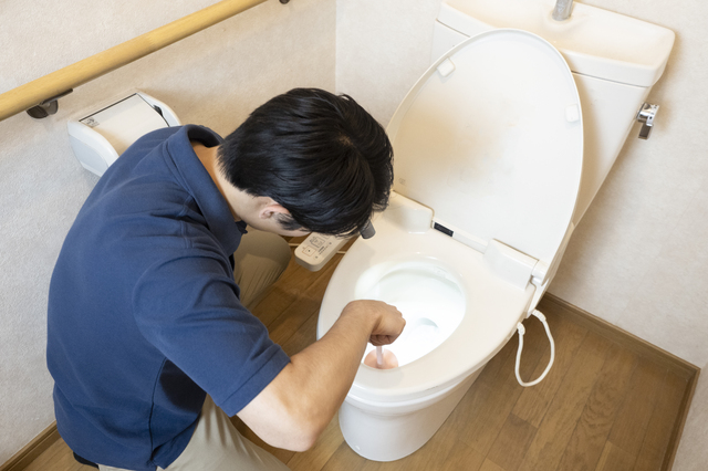 真空式パイプクリーナーでトイレのつまりを解消！おすすめ商品も紹介