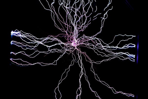 電流 電圧 抵抗の関係は オームの法則の計算式や覚え方を解説 ミツモア 電流 電圧 抵抗の関係は オームの法則の計算式や覚え方を解説 ミツモア