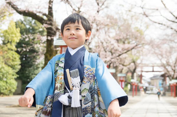 男の子の七五三 完全マニュアル 時期 衣装 着付けはどうする ミツモア 男の子の七五三 完全マニュアル 時期 衣装 着付けはどうする ミツモア