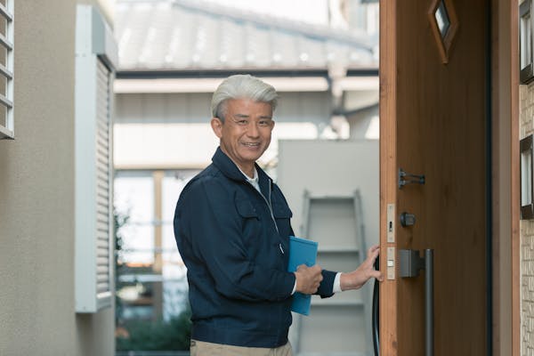 空き巣の被害はどうやって防ぐ 手口や対策法など基本知識を解説 ミツモア 空き巣の被害はどうやって防ぐ 手口や対策法など基本知識を解説 ミツモア