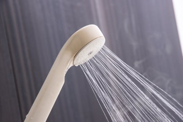 給湯器が故障する原因 症状別の対処法と修理が必要なときの費用やポイント ミツモア 給湯器が故障する原因 症状別の対処法と修理が必要なときの費用やポイント ミツモア