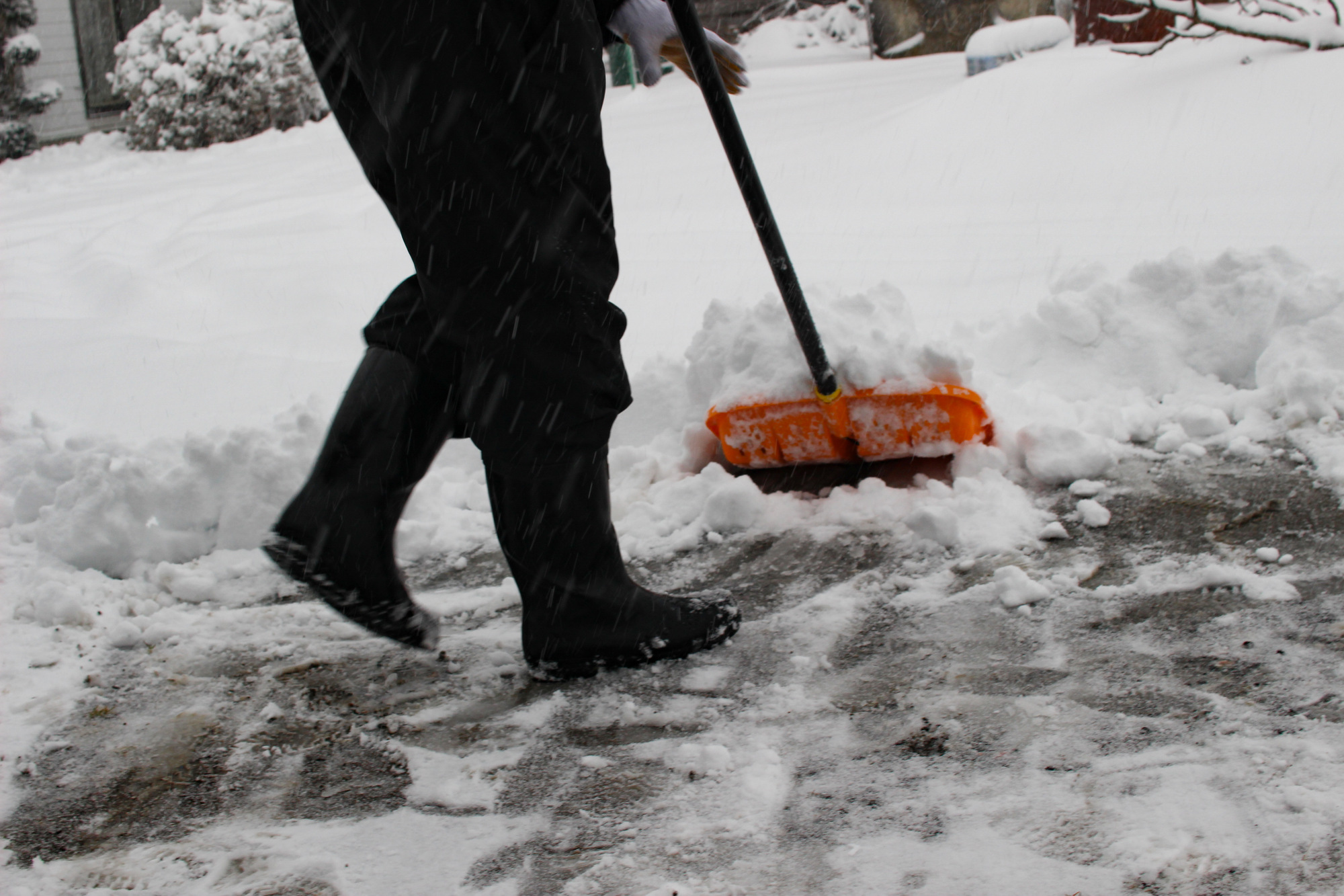 富山県の雪かき・除雪・雪下ろしおすすめ代行業者｜費用や口コミで比較 - ミツモア