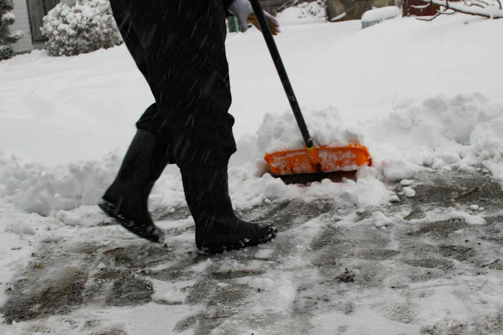 雪かきの正しいやり方・基本的なルール!始めるタイミングやコツを知ろう