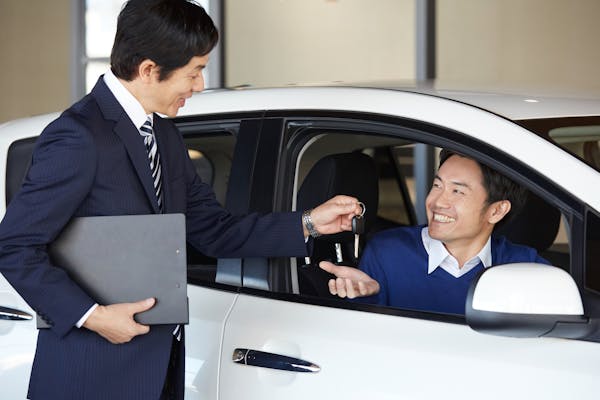 キーレスキーとスマートキーの違いとは 特徴や後付け方法を紹介 キーレスキーとスマートキーの違いとは 特徴や後付け方法を紹介