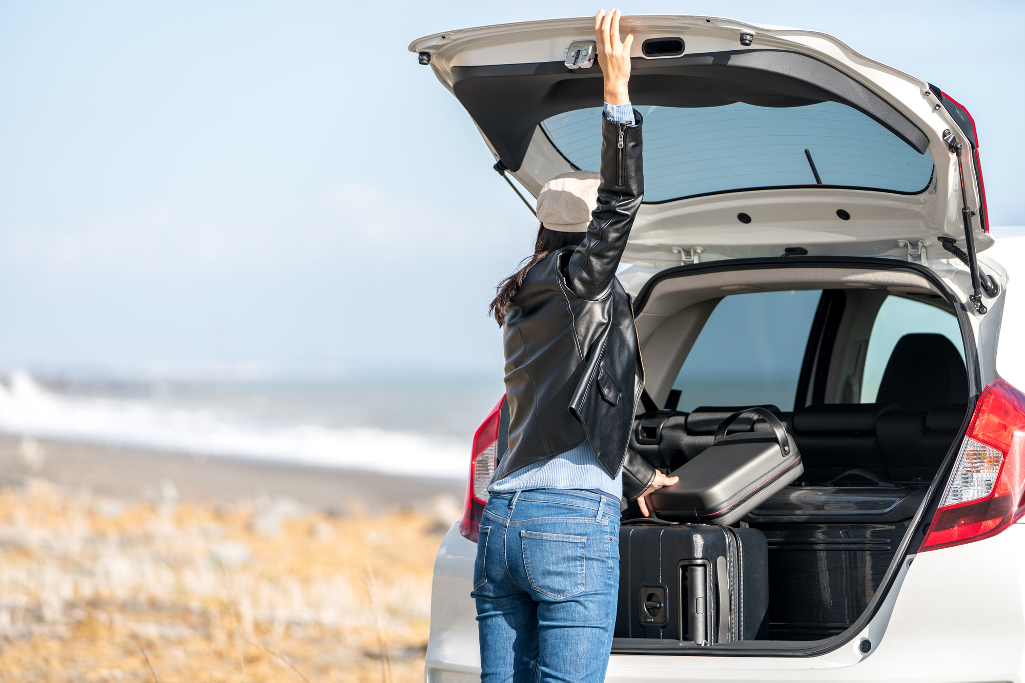 車のトランクが開かないときはどうする 原因や対処法を詳しく解説
