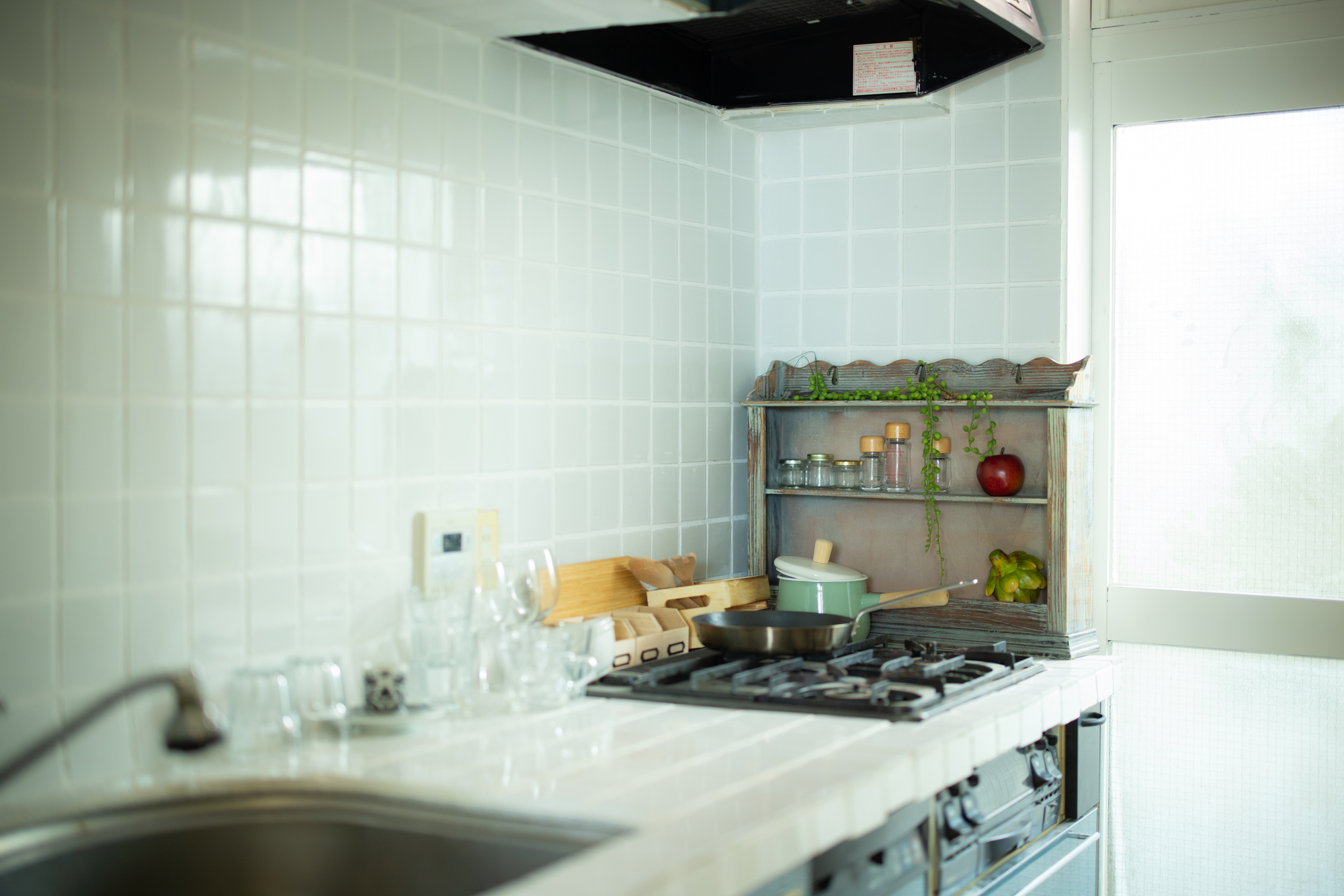 キッチンのコンセントが足りない コンセントの増設方法と費用目安 ミツモア